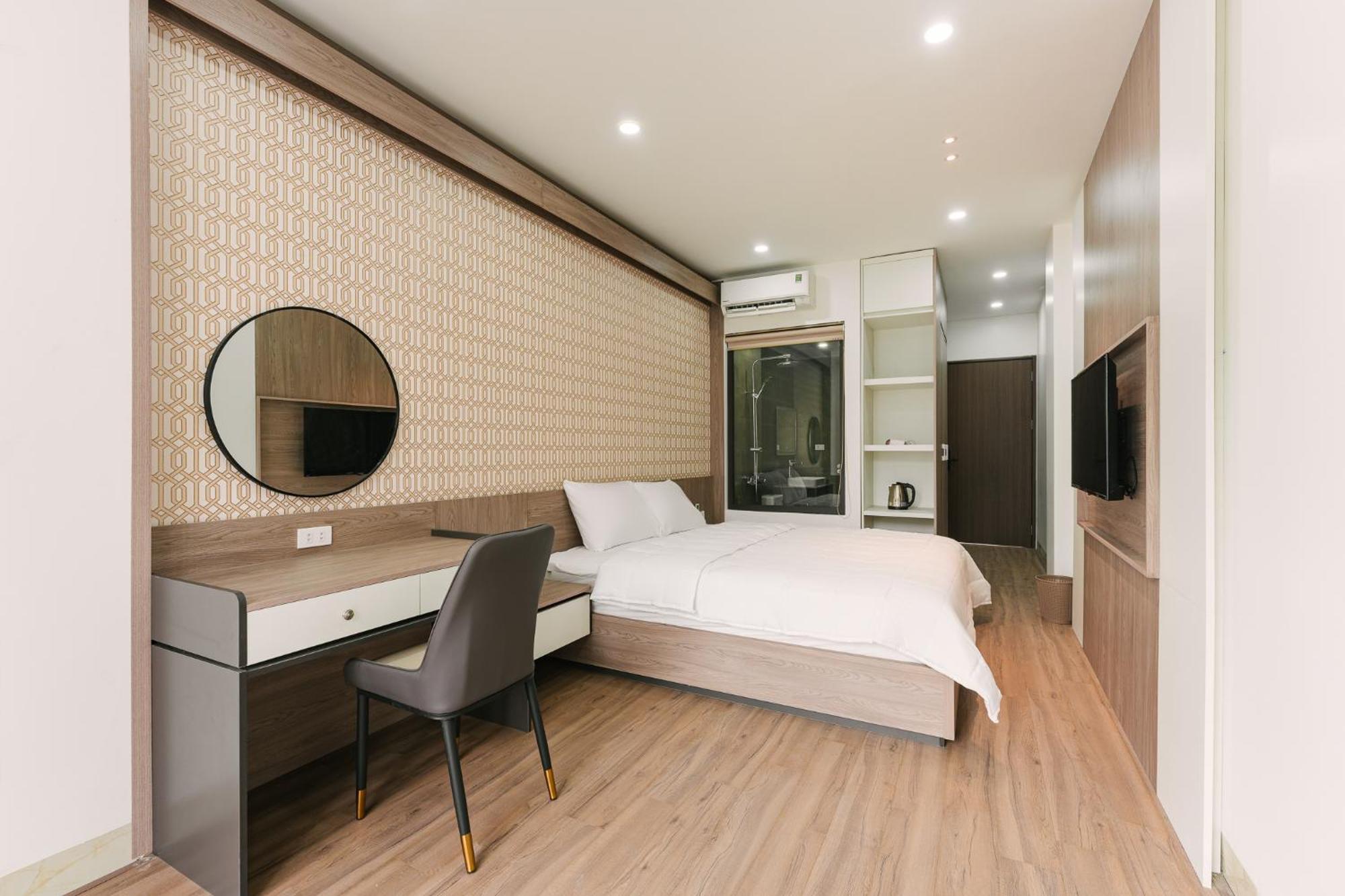 Delapong Hotel And Apartment Ha Noi Hanoi Buitenkant foto