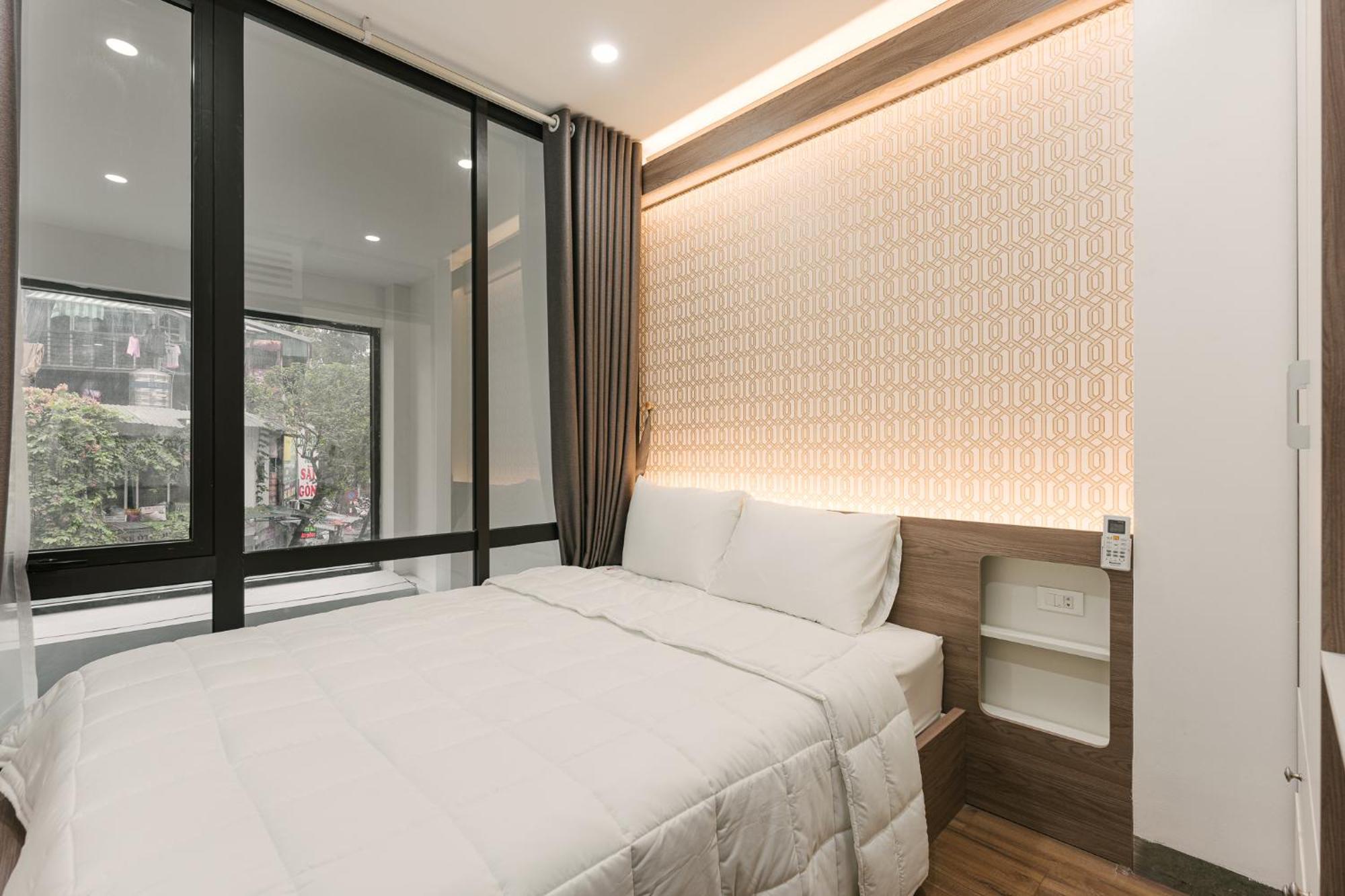 Delapong Hotel And Apartment Ha Noi Hanoi Buitenkant foto